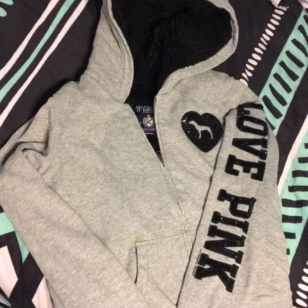 VS PINK sweater
